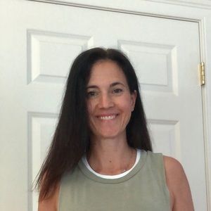 Meet your Posher, Moira